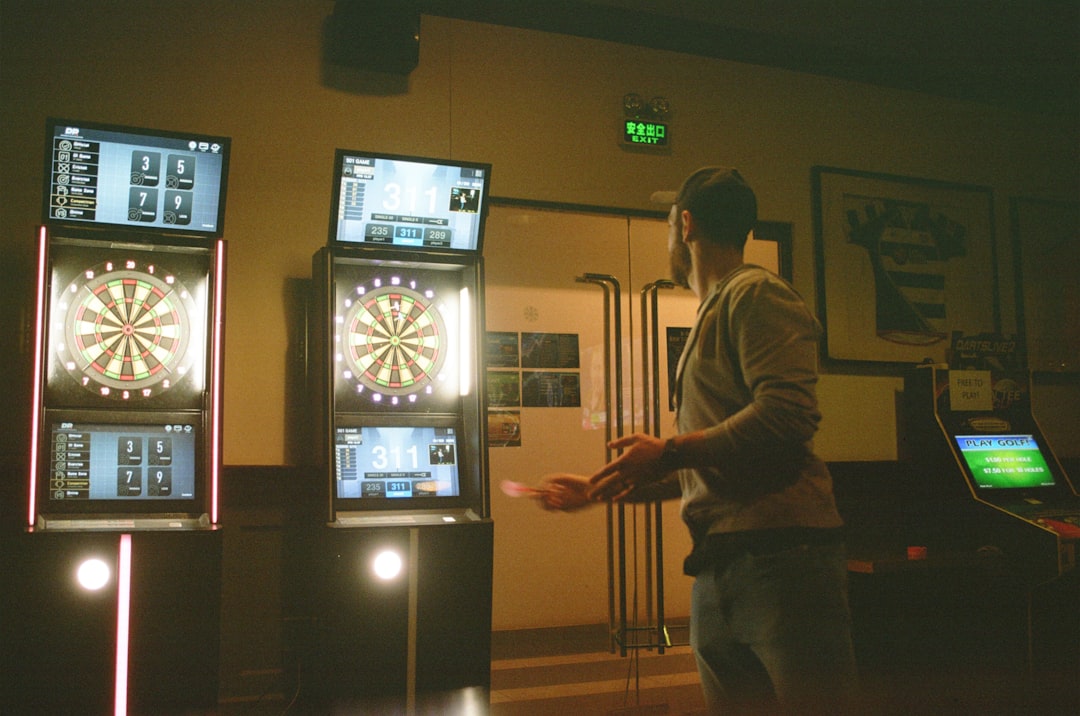 Navigating the Latest Trends in Virtual Entertainment Platforms